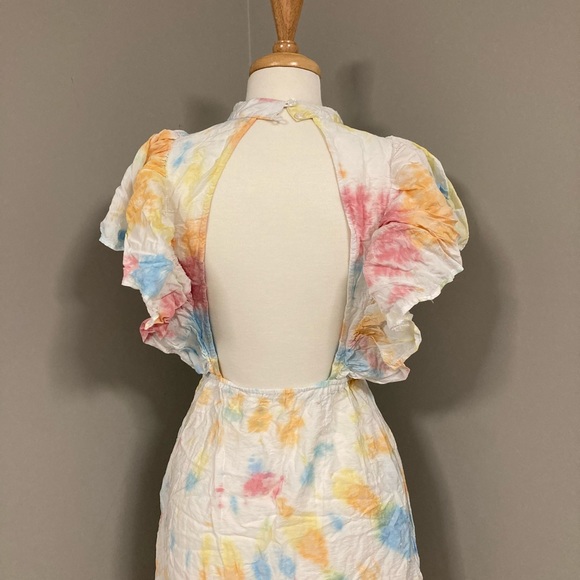 Young, Broke & Fabulous - 🌈Tie Dye Flutter Maxi Dress W Pockets! - Picture 2 of 7